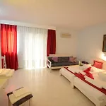 Golden Star Relax - Adults Only 16 Hotell