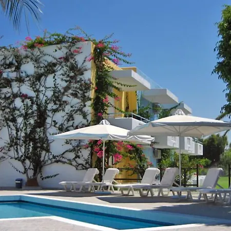 فندق Golden Star Relax - Adults Only 16 4*